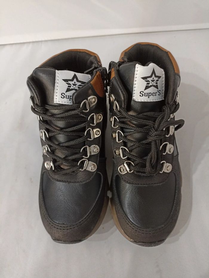 Basket noires taille 28 - photo numéro 2