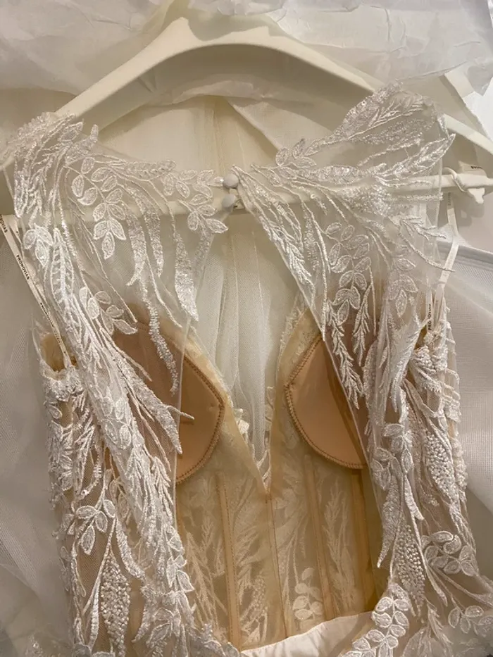 Magnifique robe de mariée pronovias - photo numéro 9