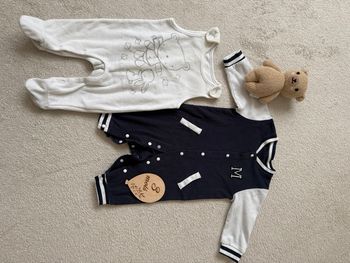 Lot 2 pyjamas grenouillères 
