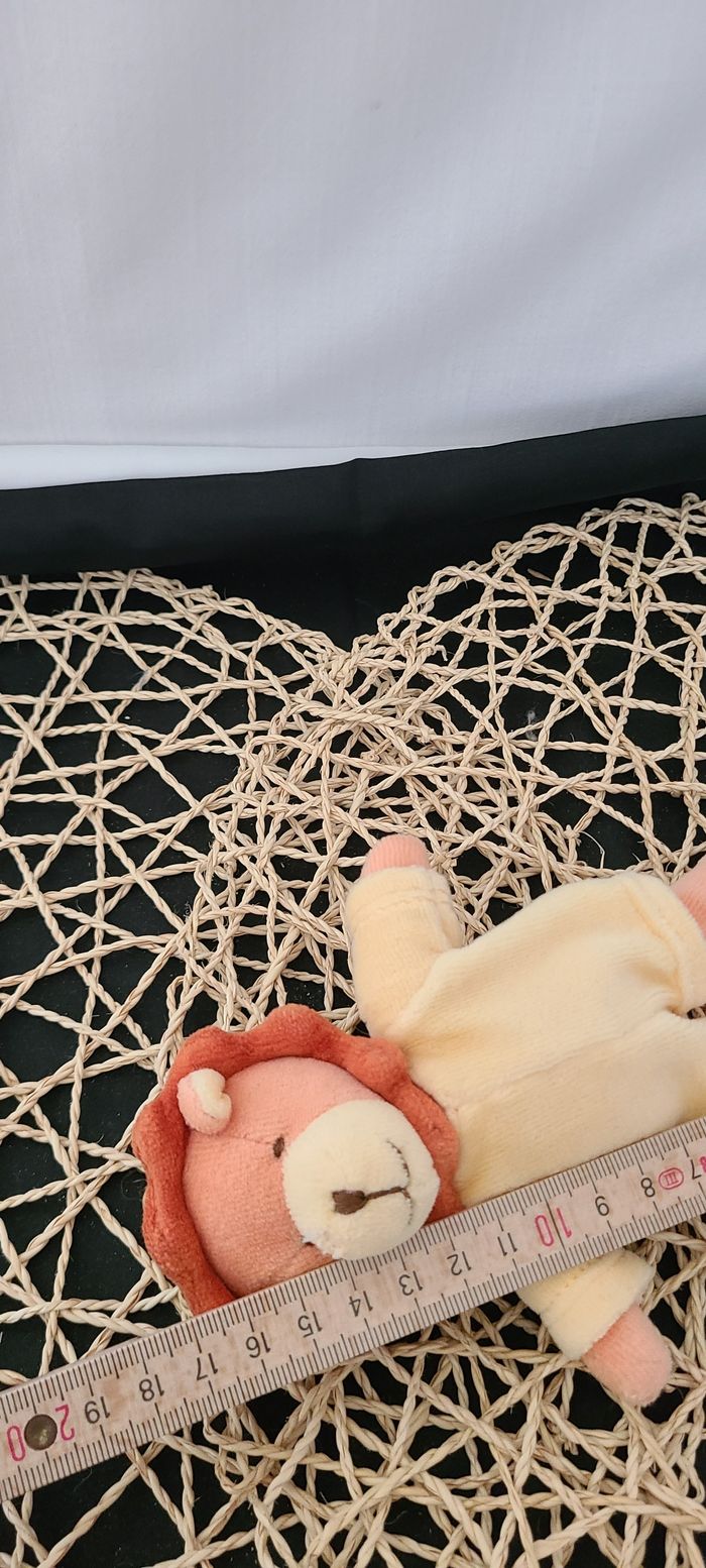 Doudou lion jaune orange les Loustics MOULIN ROTY - photo numéro 4