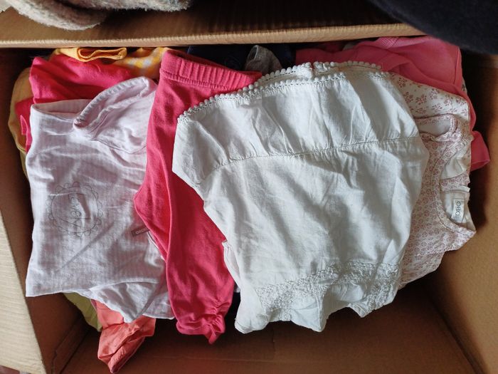 Lot de vêtements - photo numéro 2