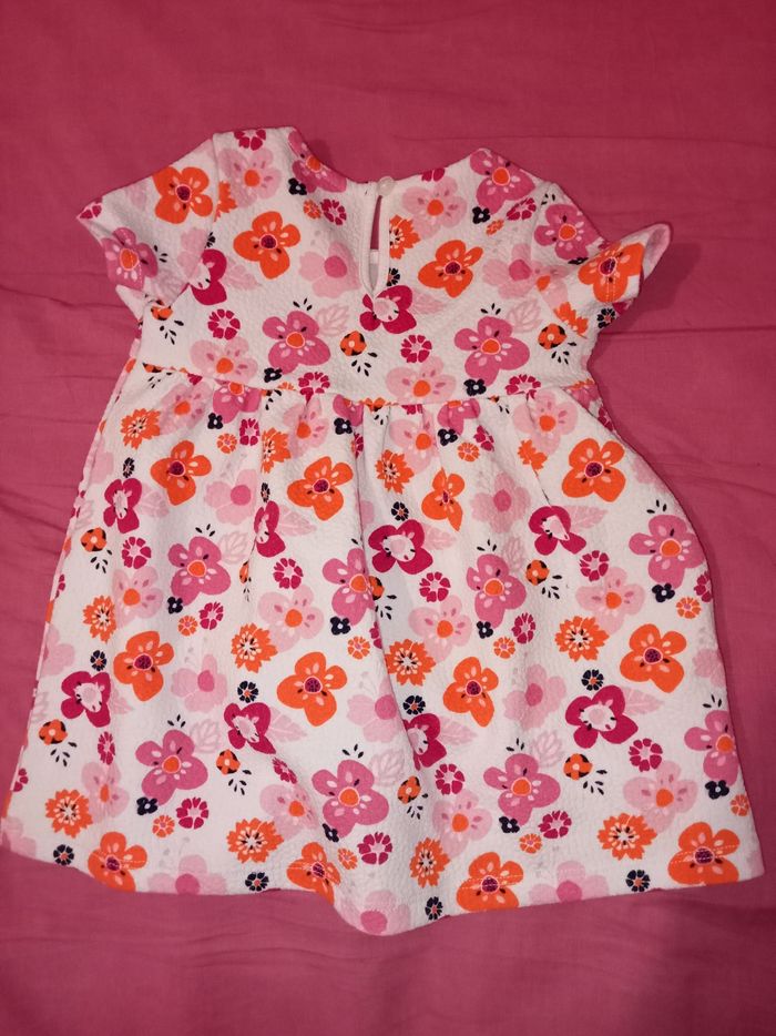 Lot 4  robes été 12 mois - photo numéro 5