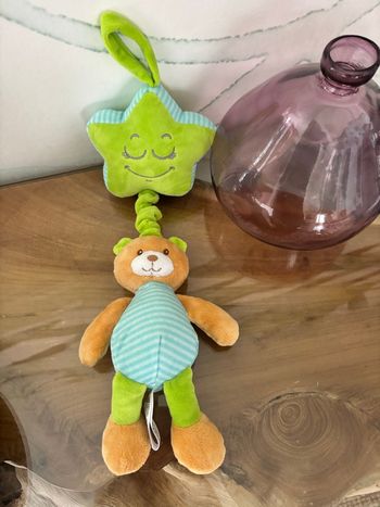 Jouet suspendu musical