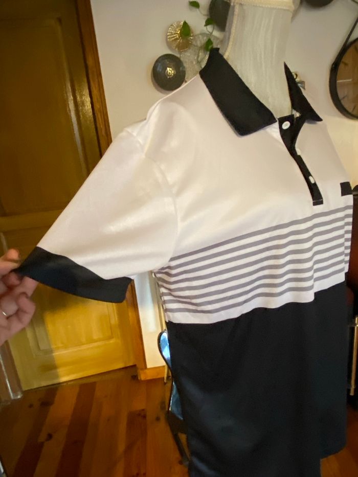 T-shirt à col polo noir et blanc à rayures – Taille S - photo numéro 2