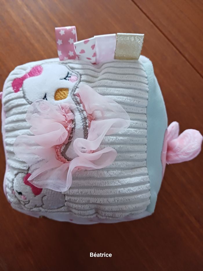 Petit cube tout doux - photo numéro 4
