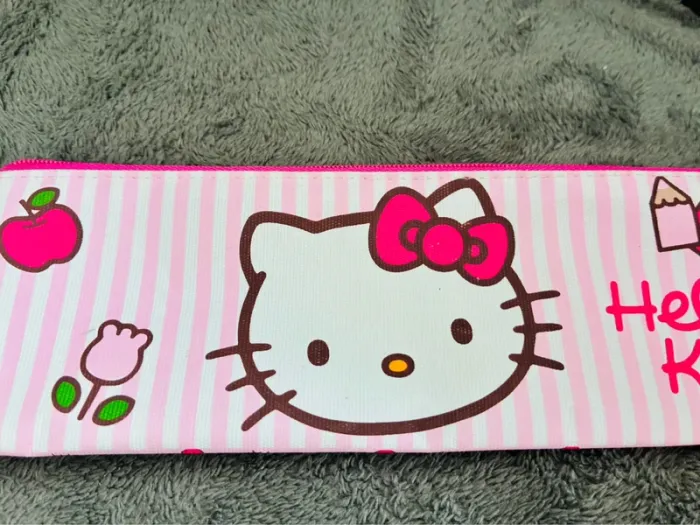 Trousse hello kitty - photo numéro 2