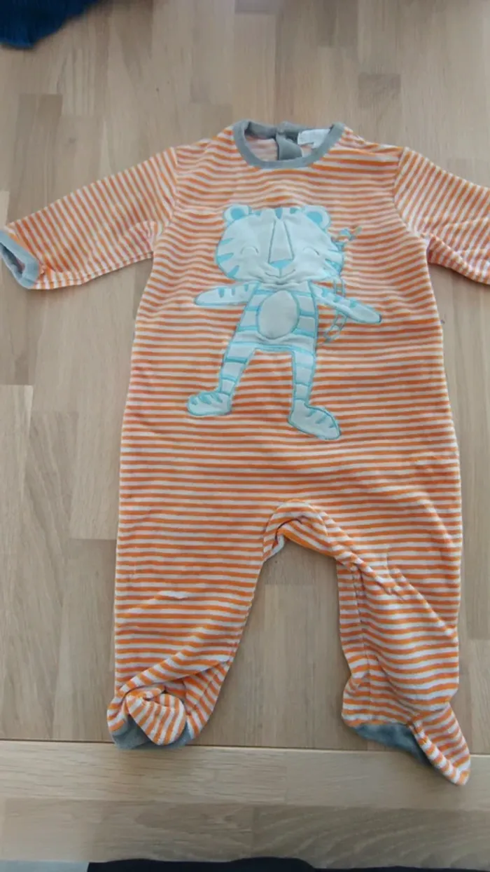 Pyjama kitchoun 9 mois