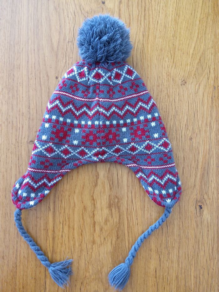Bonnet cache oreilles à pompon gris - photo numéro 2