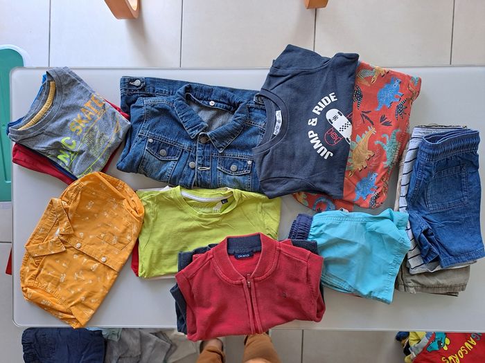 Lot de vêtements garçon Été 6 ans - photo numéro 1