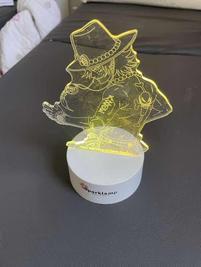 OnePiece Lampe Led Tactile a Piles - photo numéro 6