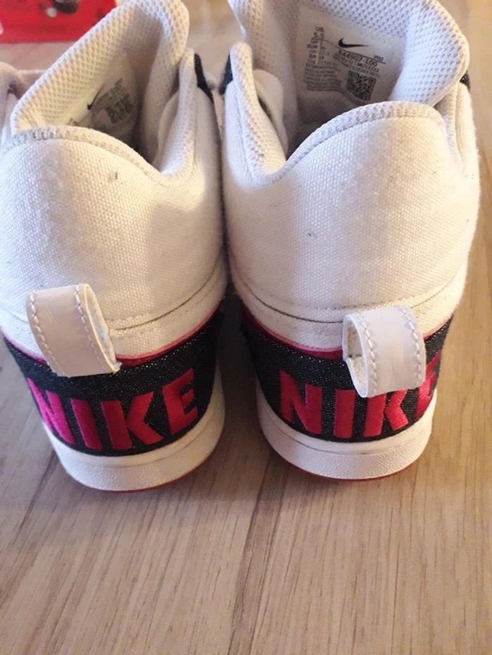 Vends Nike court borough mid prem en taille 36. - photo numéro 4