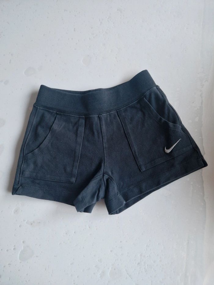Short nike