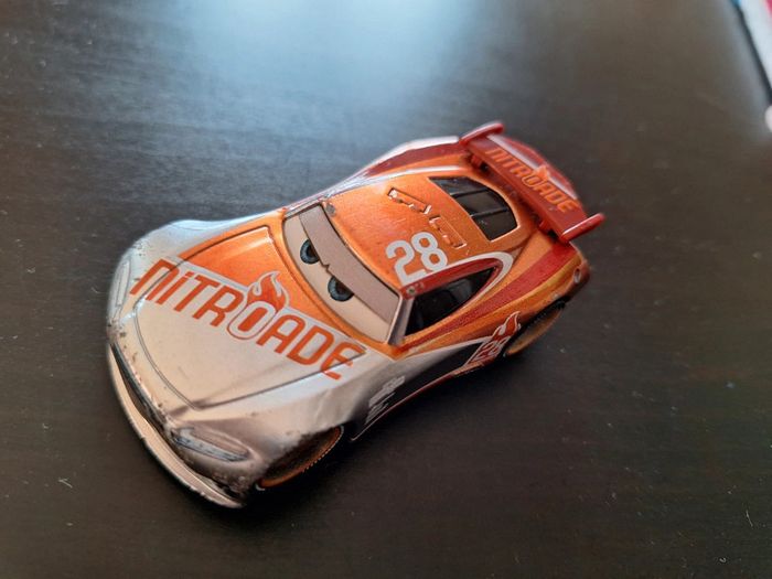 Voiture cars 3 Tim treadless