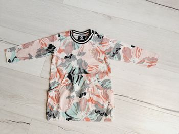 Vêtement bébé fille robe fleurs Hummel 18 mois Neuve