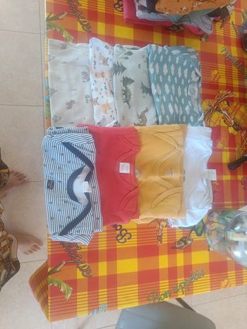 Lot de 8 body en tres bon etat multimarque