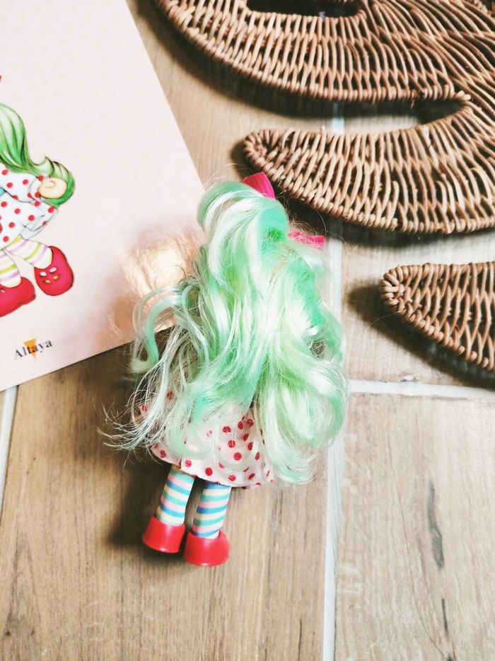 🍓Poupée Charlotte aux fraises n°37 Tarte aux pommes avec son livret fascicule collection Altaya - photo numéro 3