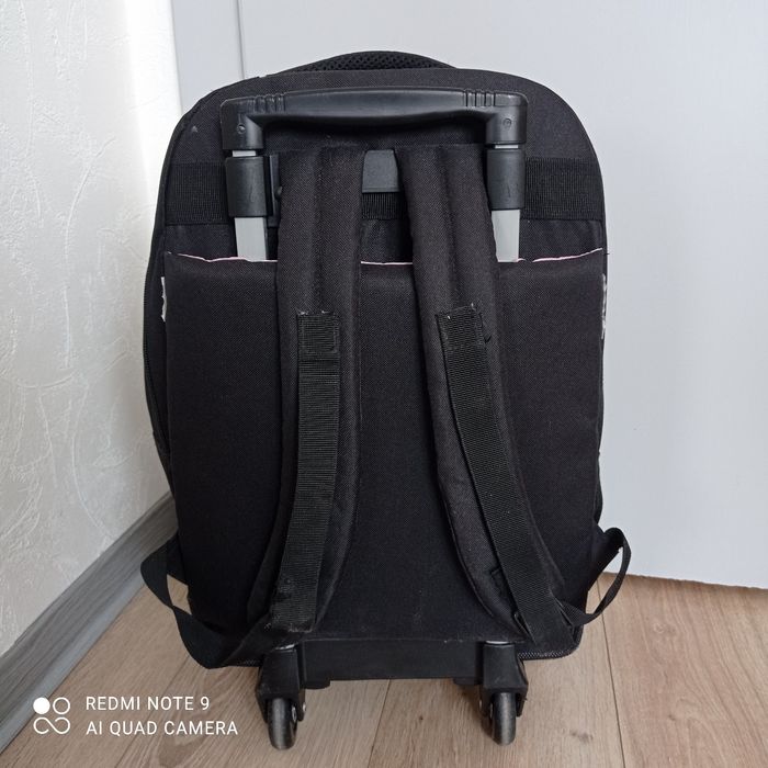 Cartable noir licorne à roulettes - photo numéro 4