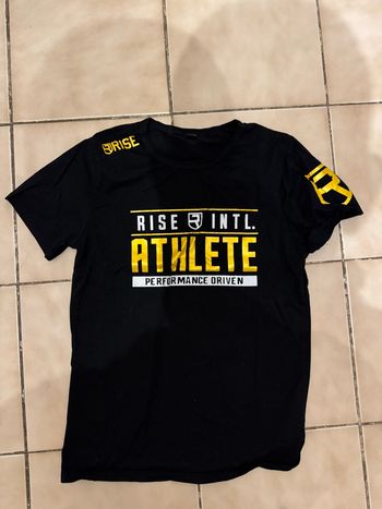 Lot de 2 t-shirt de sport