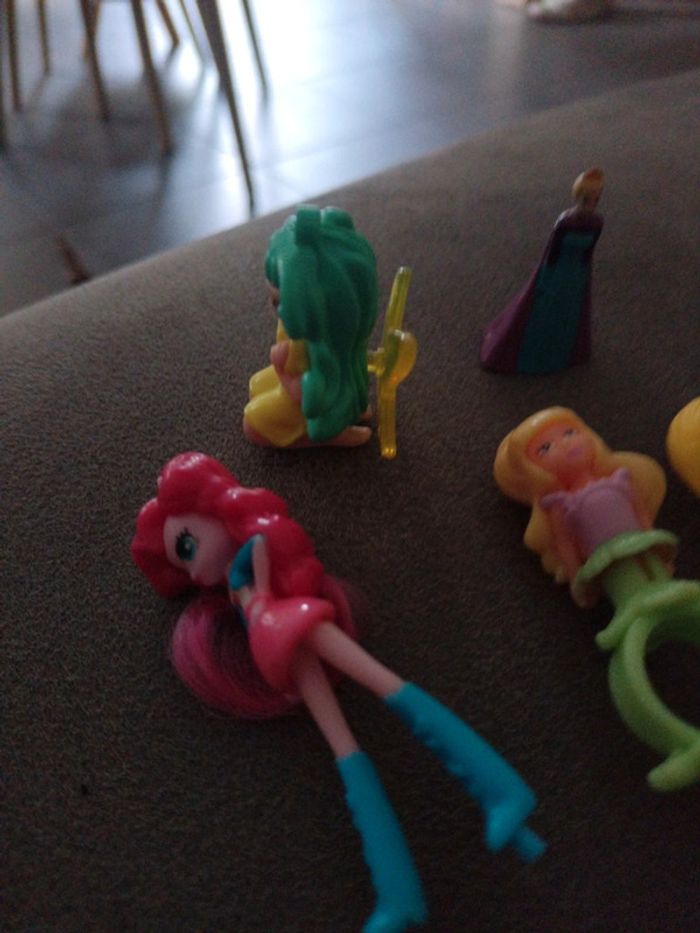 Lot figurines princesse - photo numéro 5