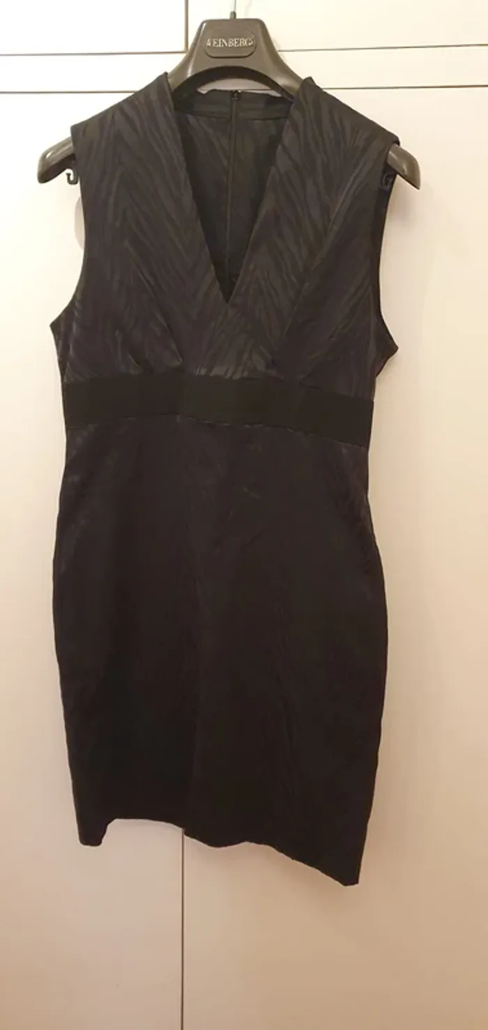 Manigance Robe noire - photo numéro 3