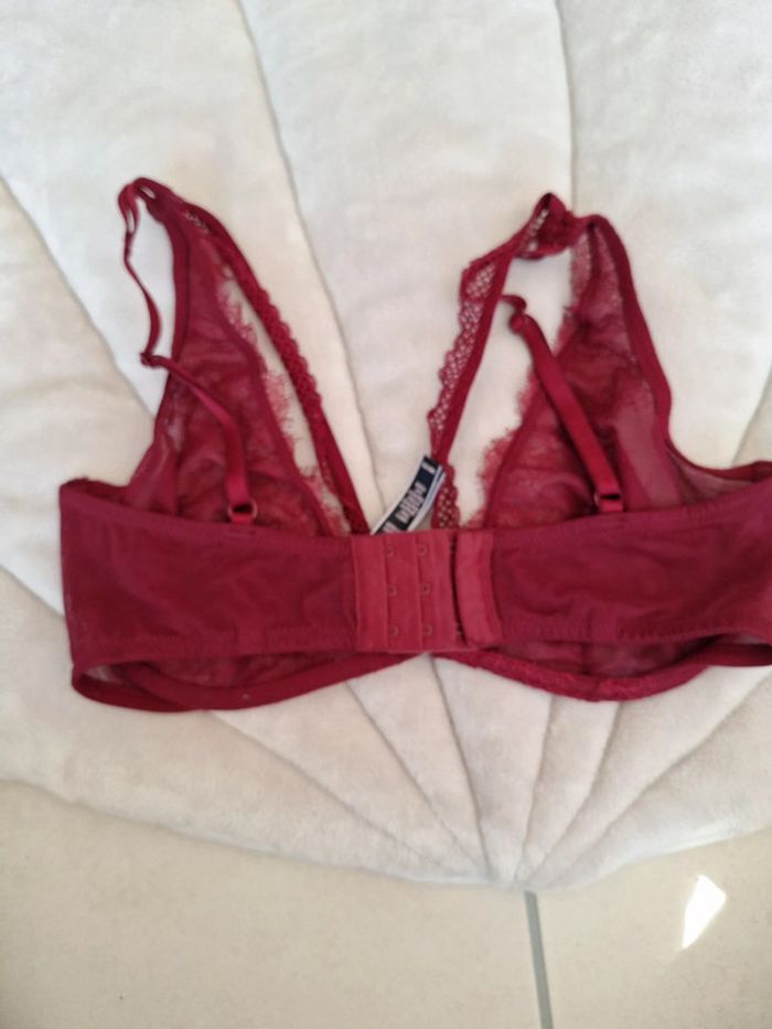 Soutien gorge - photo numéro 2