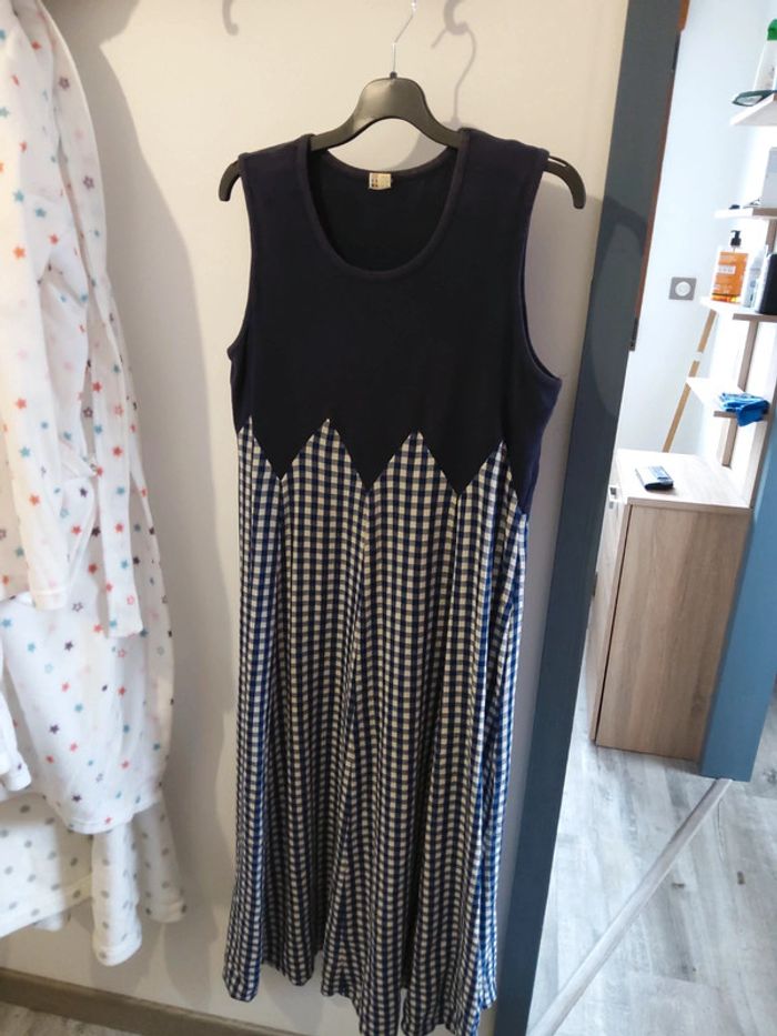 Robe longue (128cms epaule/bas)