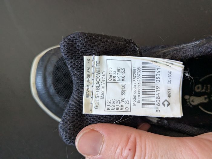 Baskets decathlon taille 24 - photo numéro 3