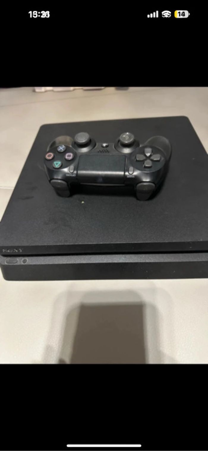 Ps4 +1 manette