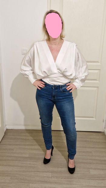 Body top satiné chic et sexy