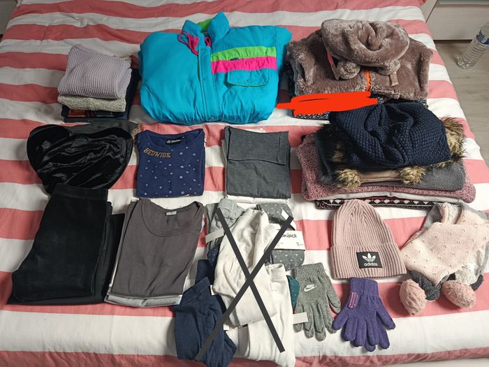 Lot de vêtements fille hiver taille 8 ans