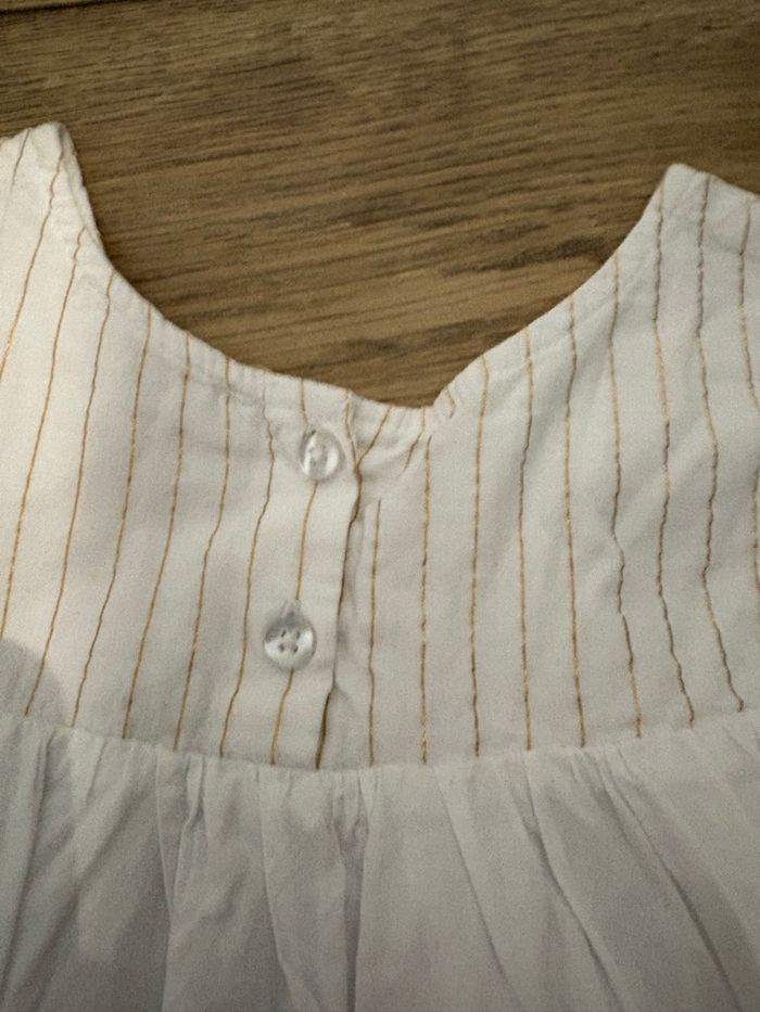 Robe blanche 8 ans - photo numéro 2