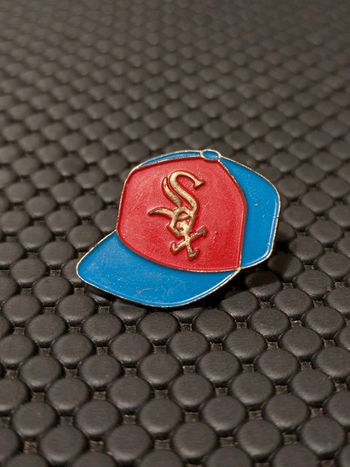 Pin's casquette baseball Chicago white Sox