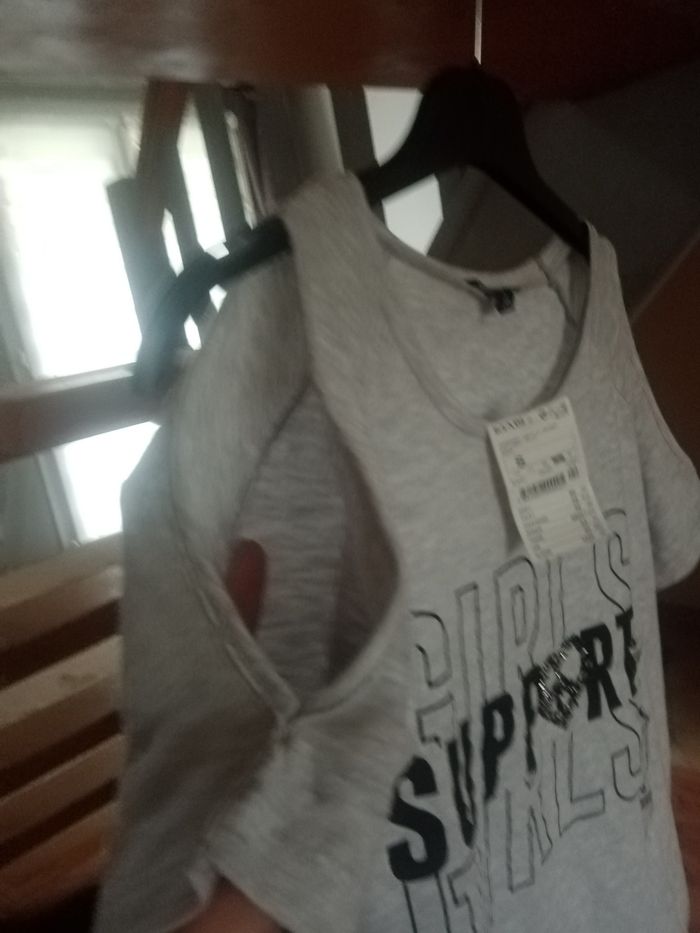 Tee-shirt taille S faut 16ans - photo numéro 2