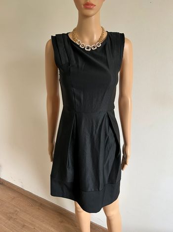 Robe noire sans manches Kookai taille 34 excellent état