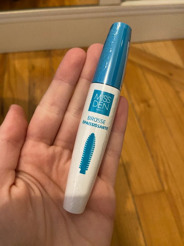 Mascara Miss Den  noir - photo numéro 3