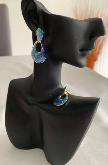 Boucles d’oreilles vintages goutte d’eau bleue jeans et dorée