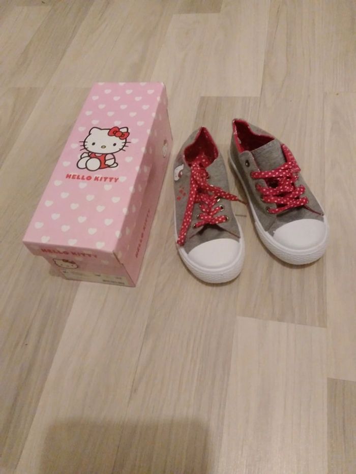 Chaussures hello kitty taille 30