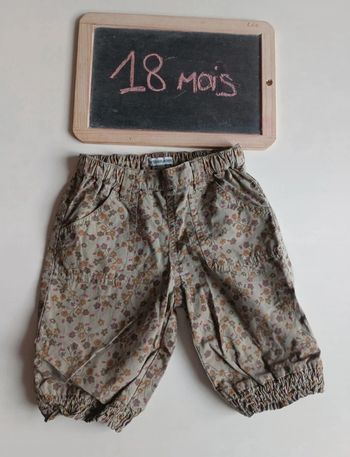 Pantalon léger Vertbaudet taille 18 mois en très bon état