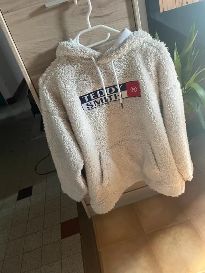 Sweat moumoute écru