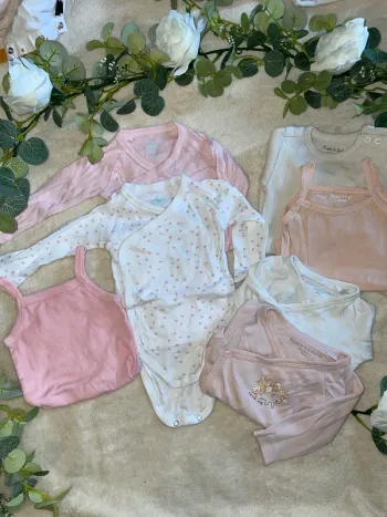 Lot de 7 bodies 3 mois