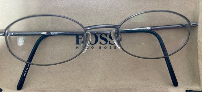 Lunettes Hugo Bossé - photo numéro 2