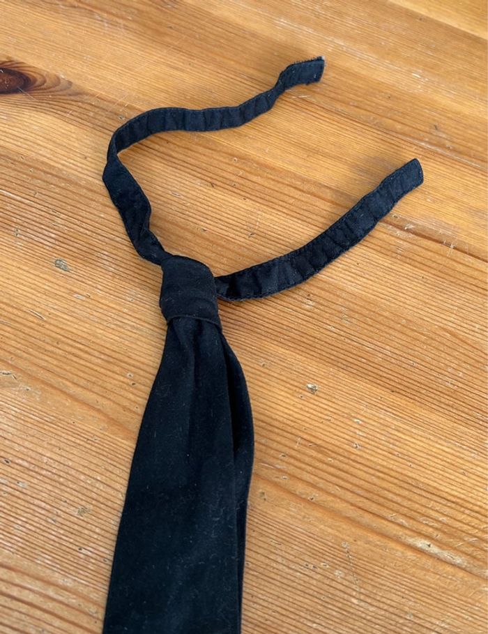 Cravate noire enfant à scratch tour de cou ~30cm - photo numéro 3