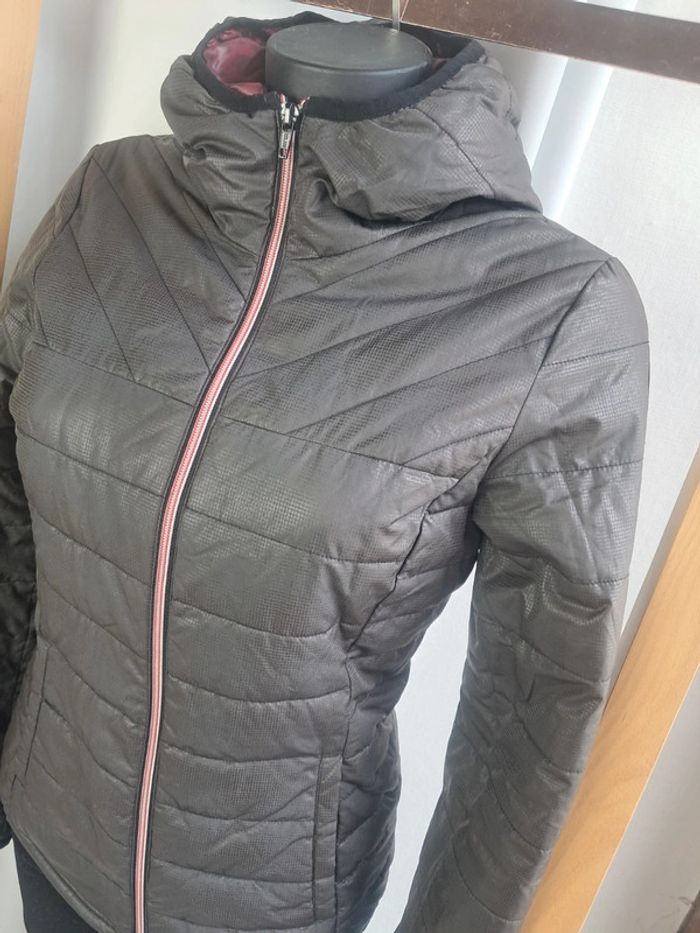 I code veste coupe vent capuche T.36 - photo numéro 3