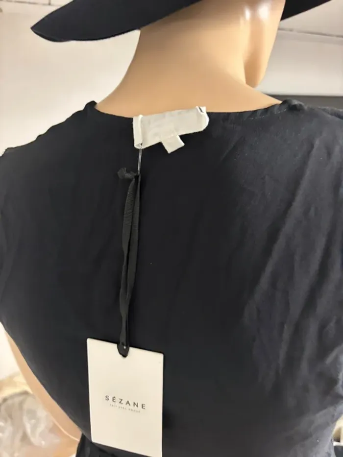 Robe Sezane Neuve avec Étiquette - Taille 36 - Soie Noire - photo numéro 8