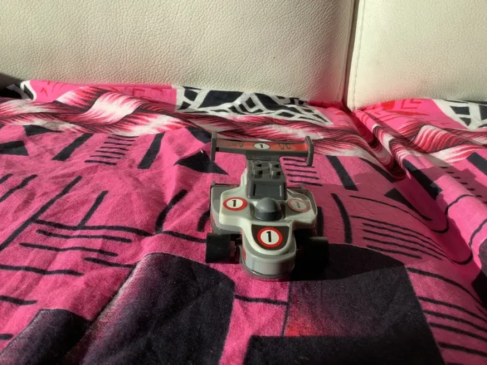 Voiture type lego Mc donald’s