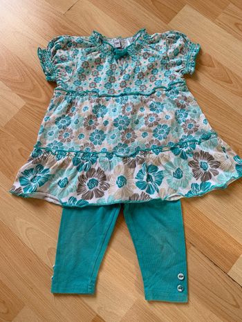 Jolie ensemble tunique et legging 12 mois