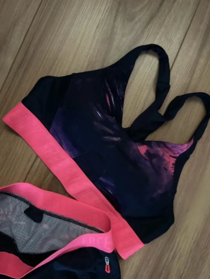 Ensemble sport femme - photo numéro 5
