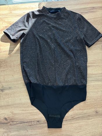 Body noir rayé orange paillettes Kiabi taille 34/36