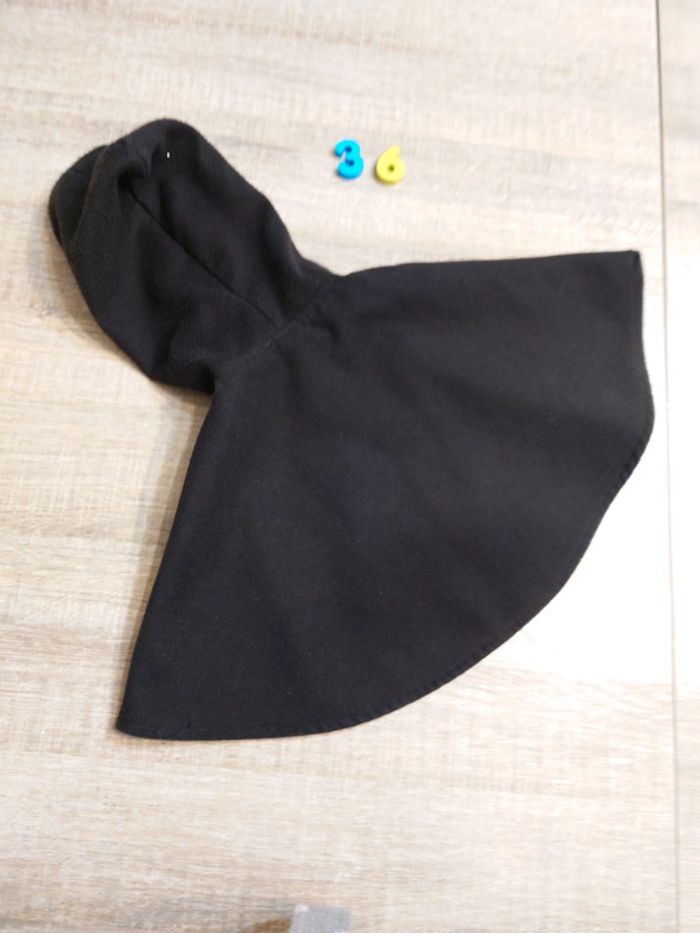 Poncho noir à capuche fille : 2 ans - photo numéro 5