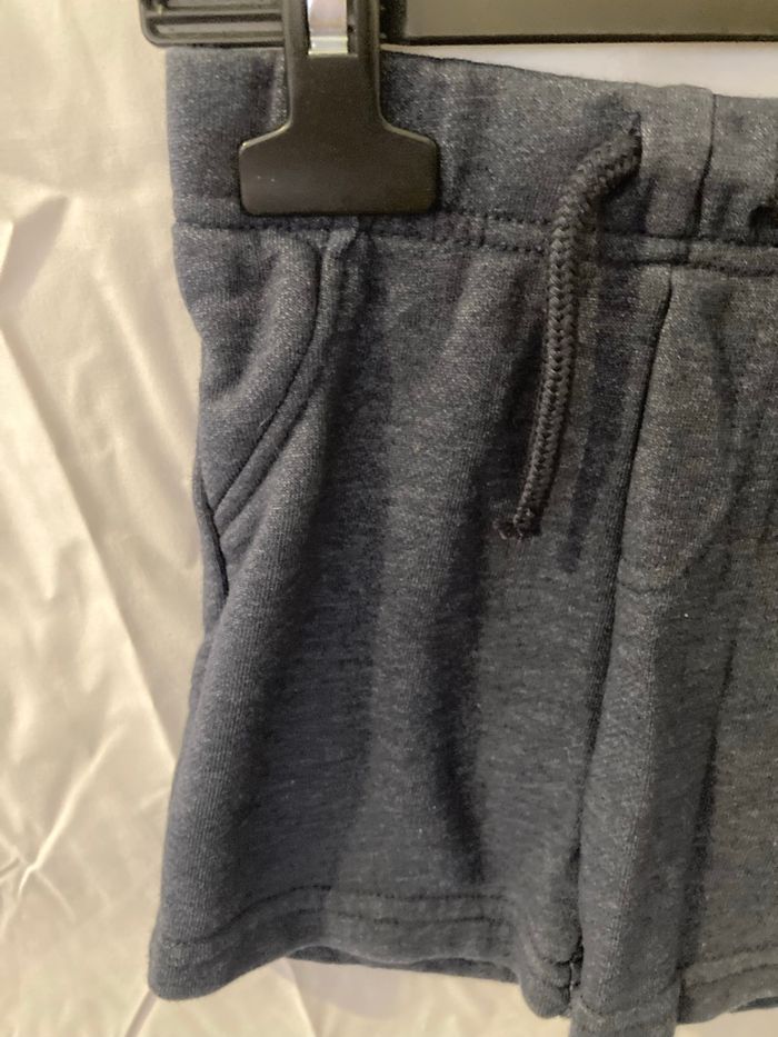 Short bébé bleu marine Primark 12-18 mois - photo numéro 2